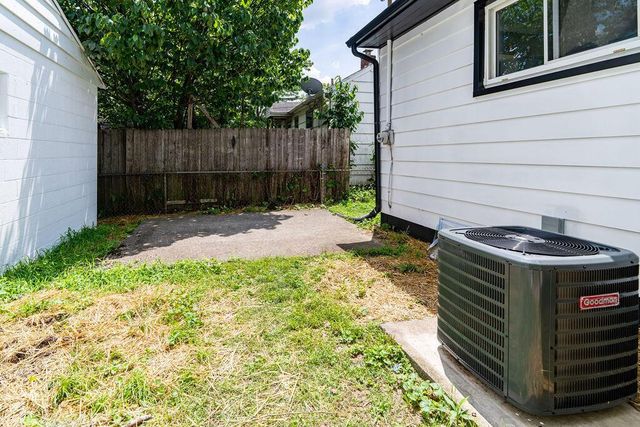 536 Pierce Avenue, Columbus, OH 43213