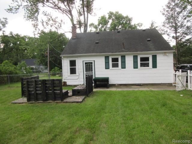 20284 Melrose Street, Southfield, MI 48075