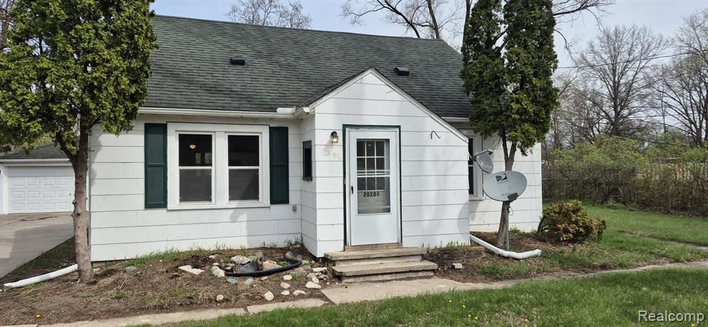20284 Melrose Street, Southfield, MI 48075