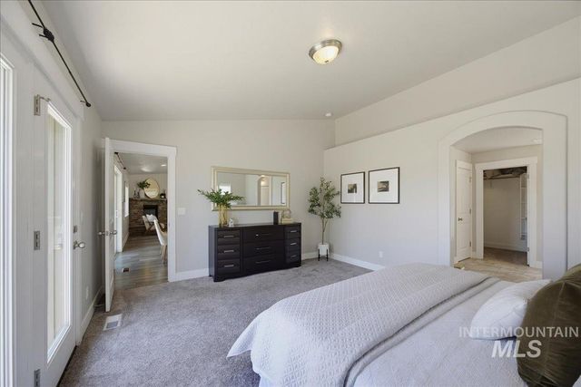 5317 W Lockner Dr, Eagle, ID 83616