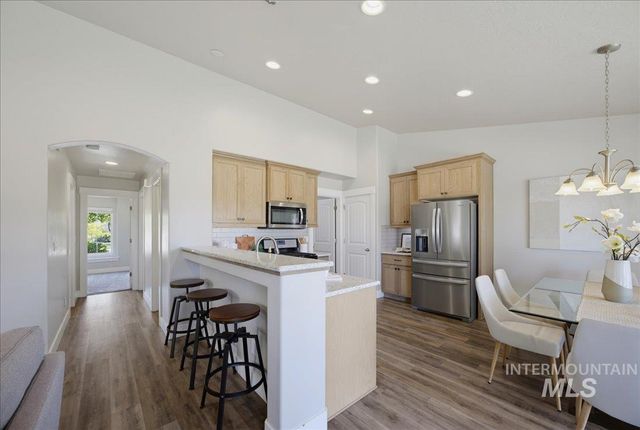 5317 W Lockner Dr, Eagle, ID 83616