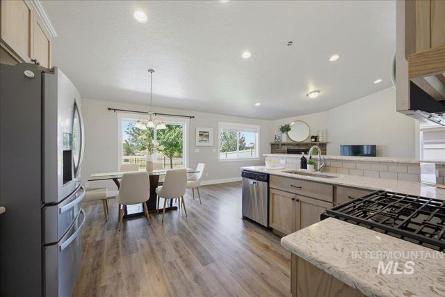 5317 W Lockner Dr, Eagle, ID 83616