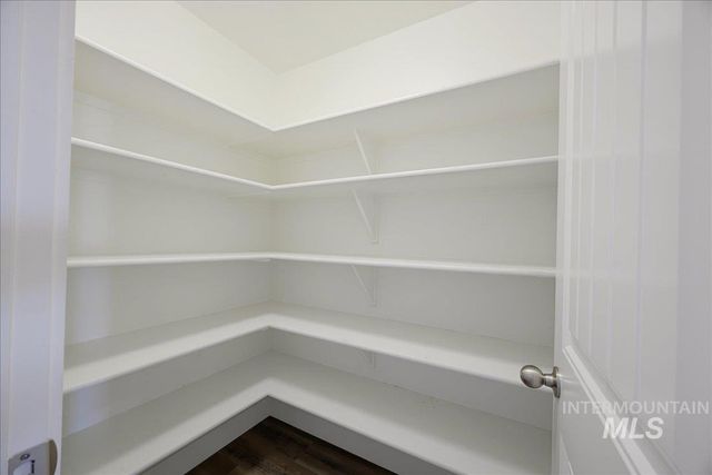 5317 W Lockner Dr, Eagle, ID 83616