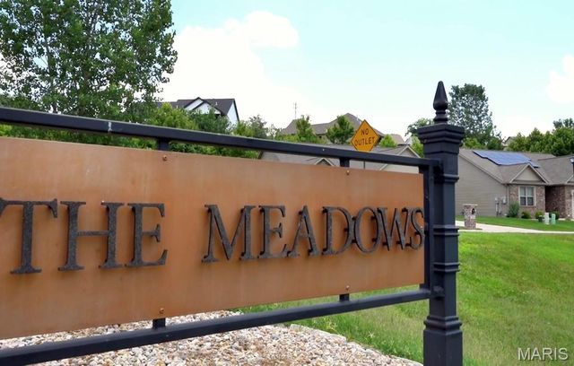 7903 Walker Meadows Drive, Collinsville, IL 62232