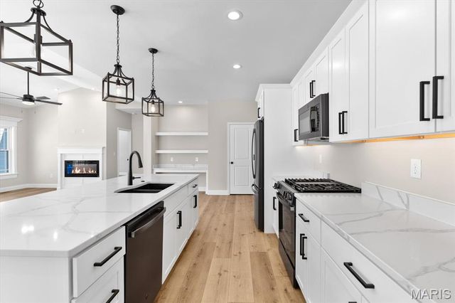 7903 Walker Meadows Drive, Collinsville, IL 62232