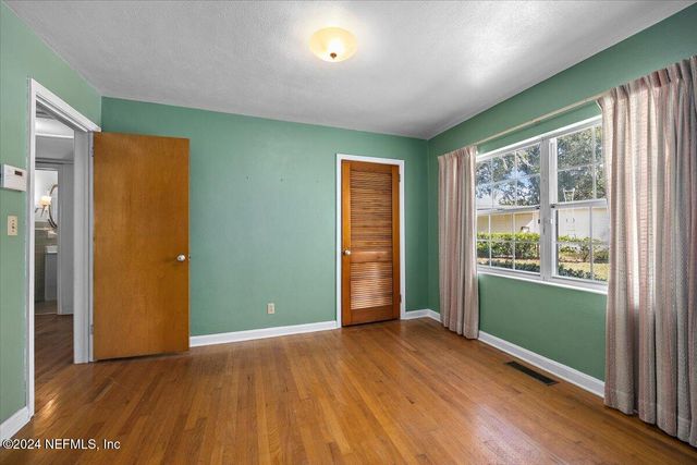 929 BORDEAU Avenue W, Jacksonville, FL 32211