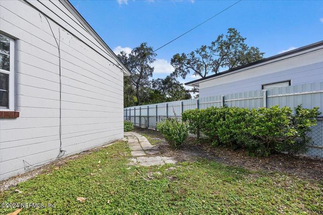929 BORDEAU Avenue W, Jacksonville, FL 32211