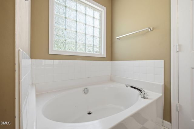 547 Lockwood Drive, Clayton, NC 27527
