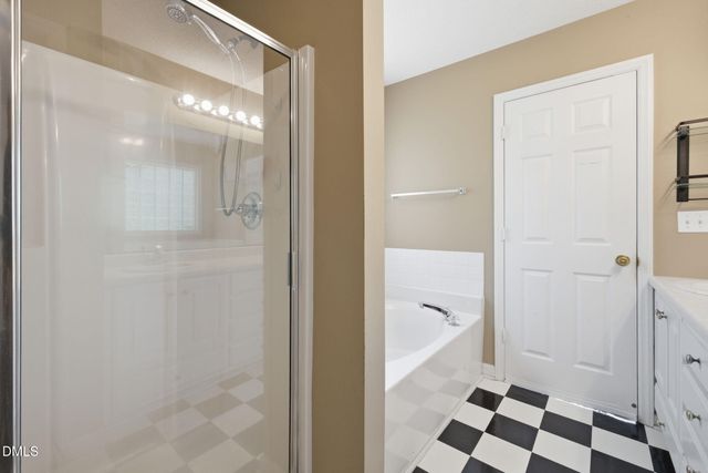 547 Lockwood Drive, Clayton, NC 27527