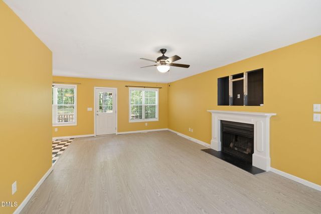 547 Lockwood Drive, Clayton, NC 27527