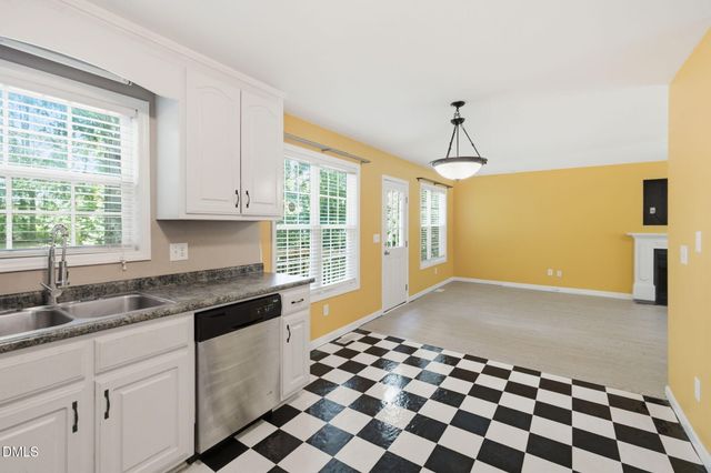 547 Lockwood Drive, Clayton, NC 27527