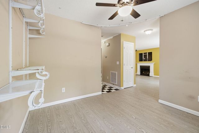 547 Lockwood Drive, Clayton, NC 27527