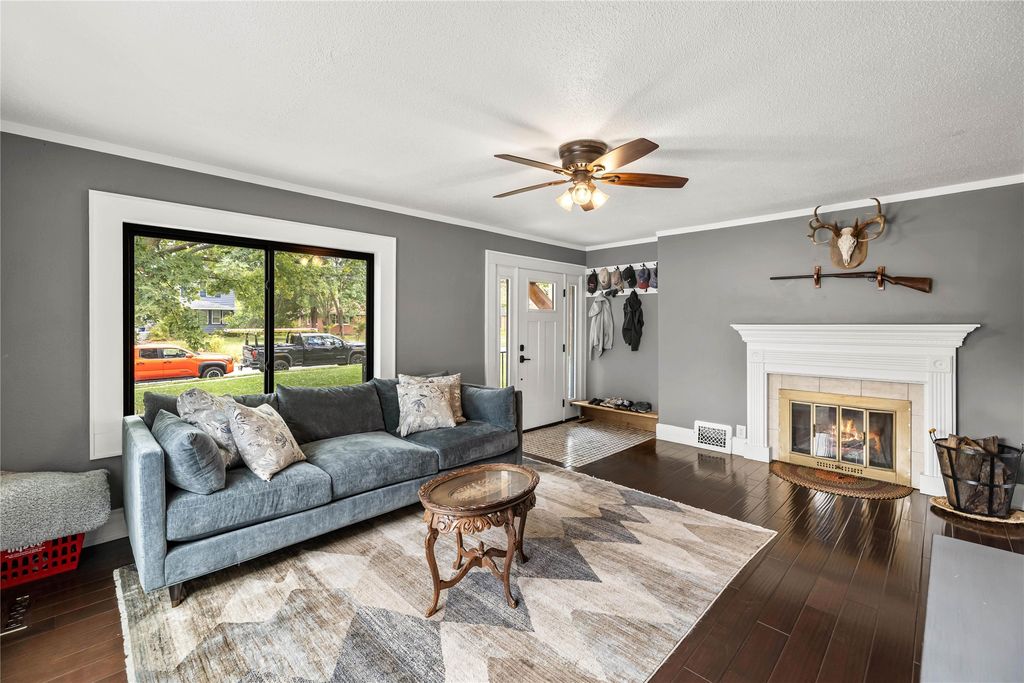 3514 50th Street, Des Moines, IA 50310