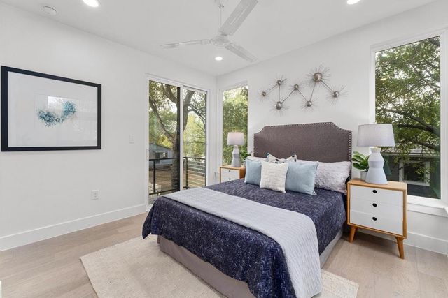 2909 E 13th ST 2, Austin, TX 78702