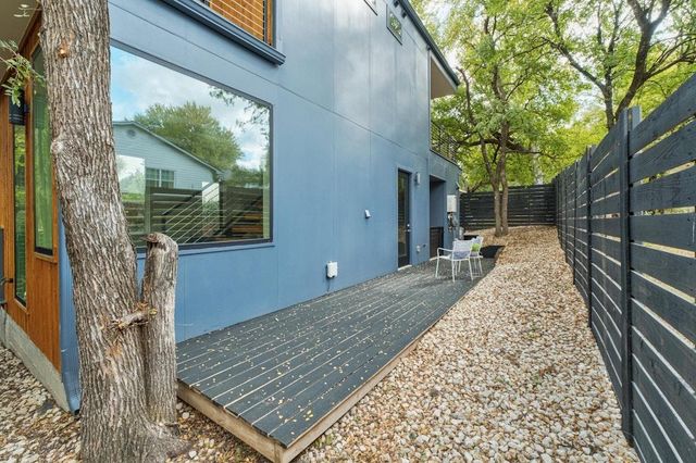 2909 E 13th ST 2, Austin, TX 78702