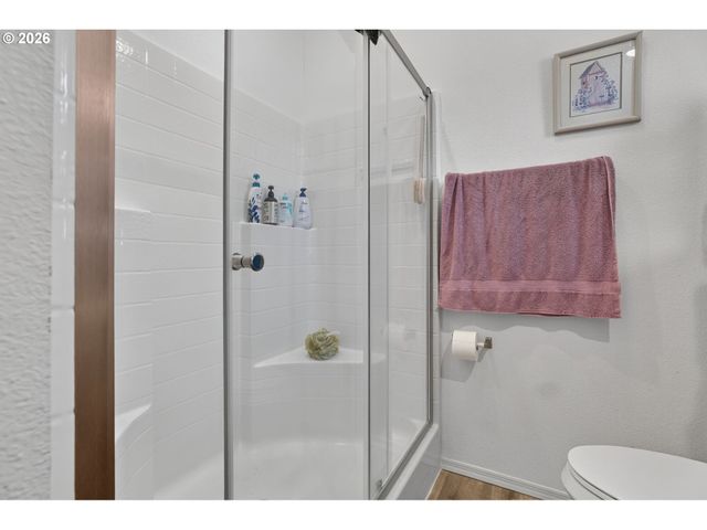 13531 CLAIRMONT Way, Oregon City, OR 97045