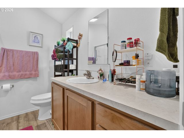 13531 CLAIRMONT Way, Oregon City, OR 97045
