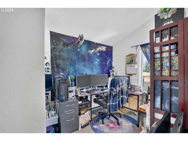 13531 CLAIRMONT Way, Oregon City, OR 97045