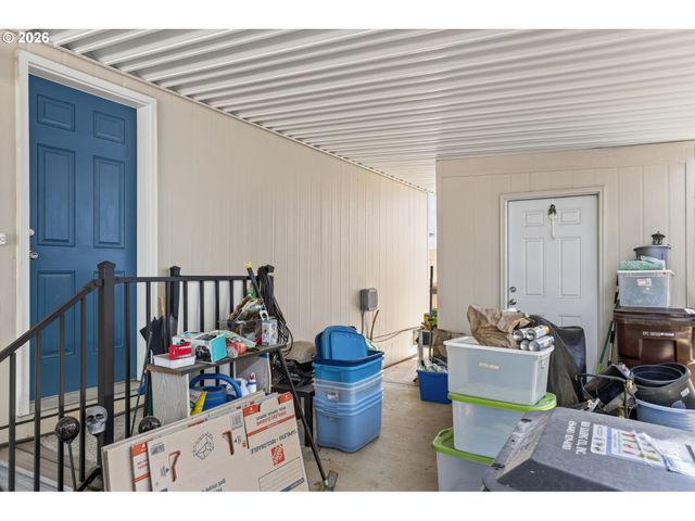 13531 CLAIRMONT Way, Oregon City, OR 97045
