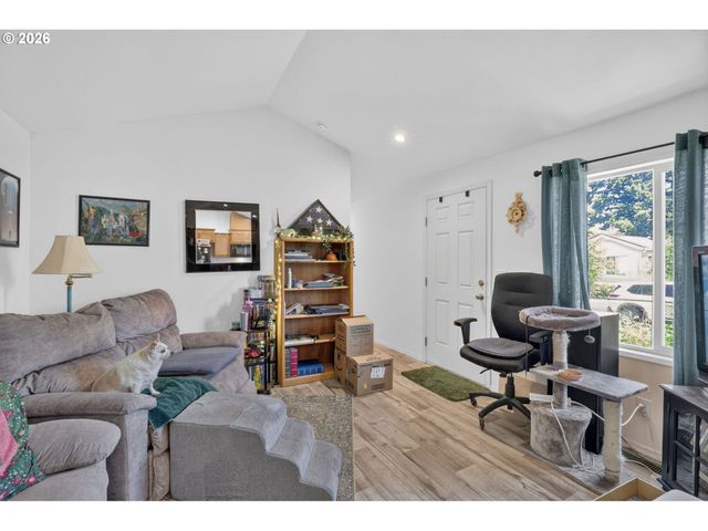 13531 CLAIRMONT Way, Oregon City, OR 97045