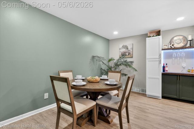 38000 Hixford Place, Westland, MI 48185