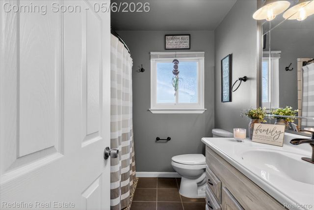 38000 Hixford Place, Westland, MI 48185