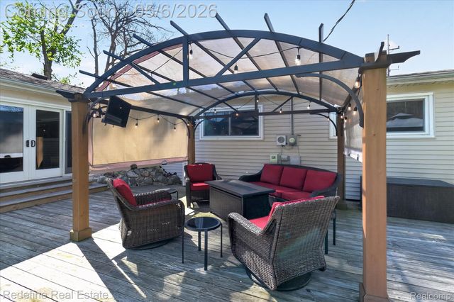 38000 Hixford Place, Westland, MI 48185