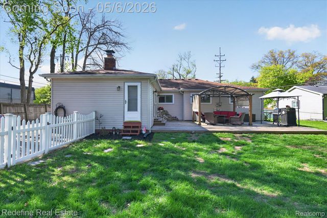 38000 Hixford Place, Westland, MI 48185