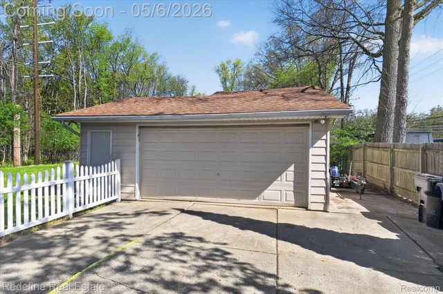 38000 Hixford Place, Westland, MI 48185