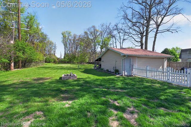 38000 Hixford Place, Westland, MI 48185