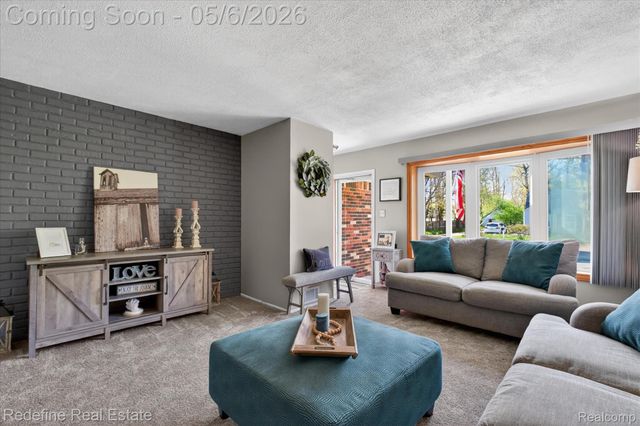 38000 Hixford Place, Westland, MI 48185