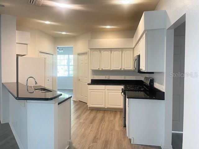 8343 TORRINGTON AVENUE, Tampa, FL 33647