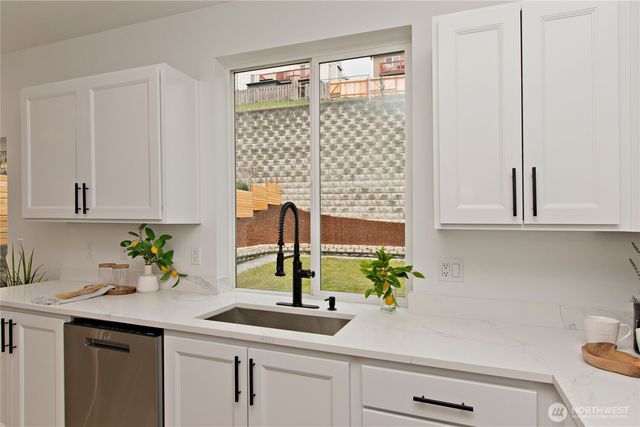 20208 90th Place S, Kent, WA 98031