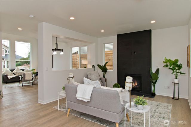 20208 90th Place S, Kent, WA 98031