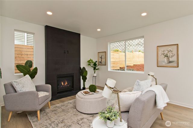 20208 90th Place S, Kent, WA 98031