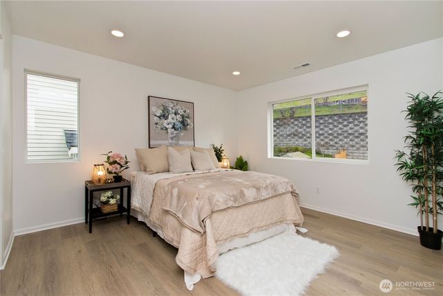 20208 90th Place S, Kent, WA 98031