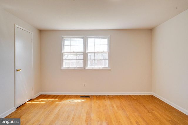 5611 CHELWYND RD, Halethorpe, MD 21227