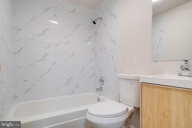 5611 CHELWYND RD, Halethorpe, MD 21227