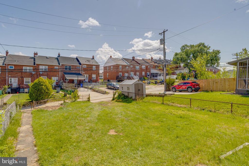 Image 34 of property listing at 5611 CHELWYND RD, Halethorpe, MD 21227