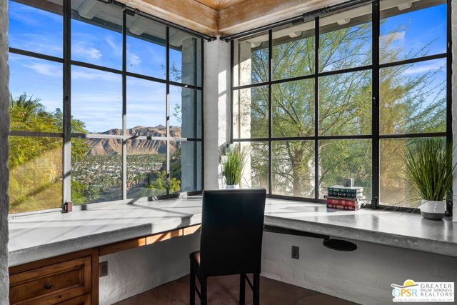 252 Ridge Road, Palm Springs, CA 92264