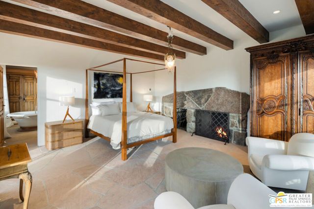 252 Ridge Road, Palm Springs, CA 92264