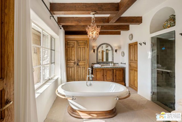 252 Ridge Road, Palm Springs, CA 92264