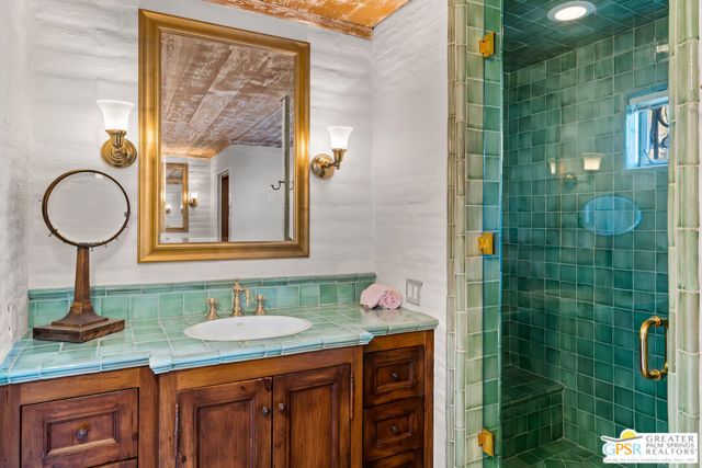 252 Ridge Road, Palm Springs, CA 92264