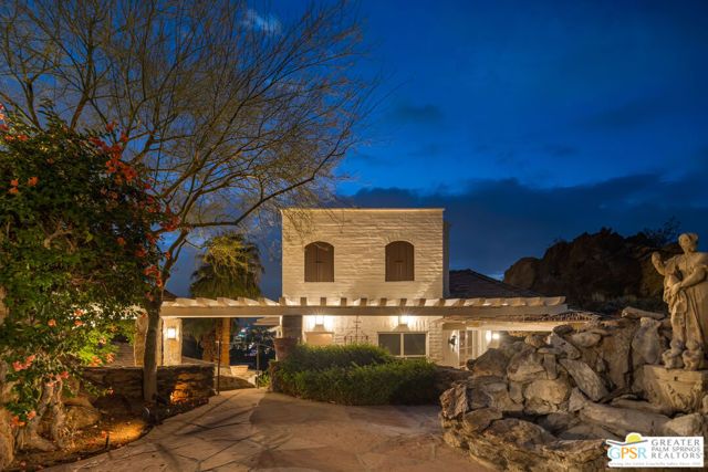 252 Ridge Road, Palm Springs, CA 92264