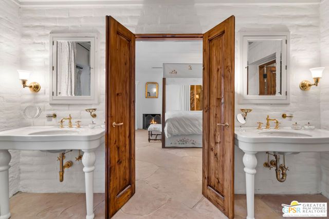 252 Ridge Road, Palm Springs, CA 92264