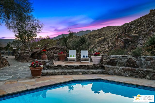 252 Ridge Road, Palm Springs, CA 92264