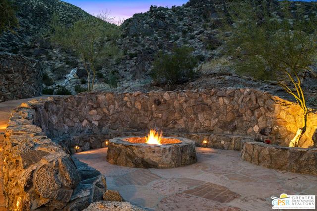 252 Ridge Road, Palm Springs, CA 92264