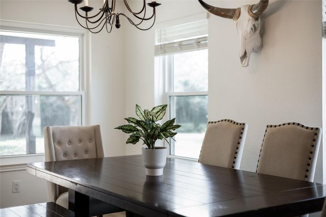 137 W Oak DR, Cedar Creek, TX 78612