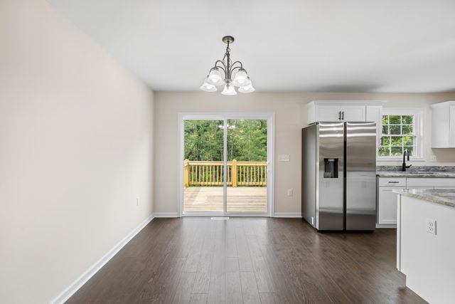 10 MCARTHUR ST, Staunton, VA 24401