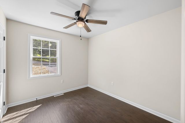 10 MCARTHUR ST, Staunton, VA 24401